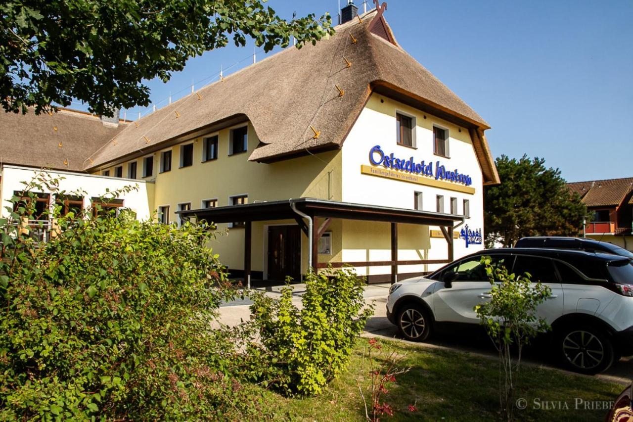 Ostseehotel Wustrow ヴストロ エクステリア 写真