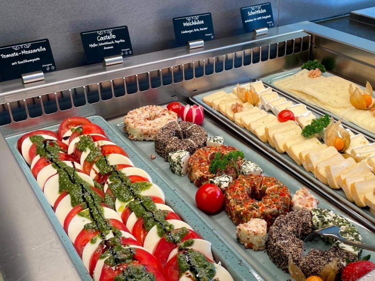Ostseehotel Wustrow ヴストロ エクステリア 写真