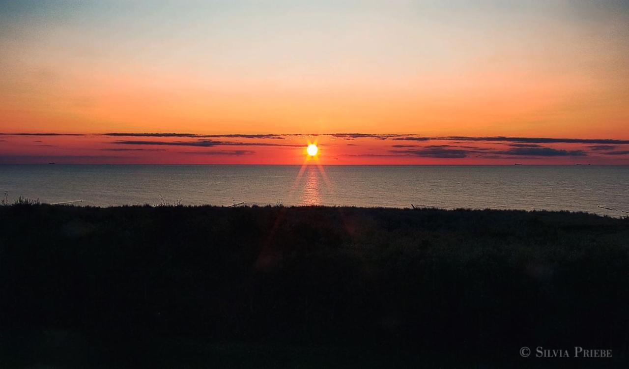 Ostseehotel Wustrow ヴストロ エクステリア 写真